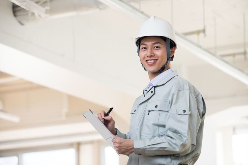 施工管理の仕事を行うスタッフ